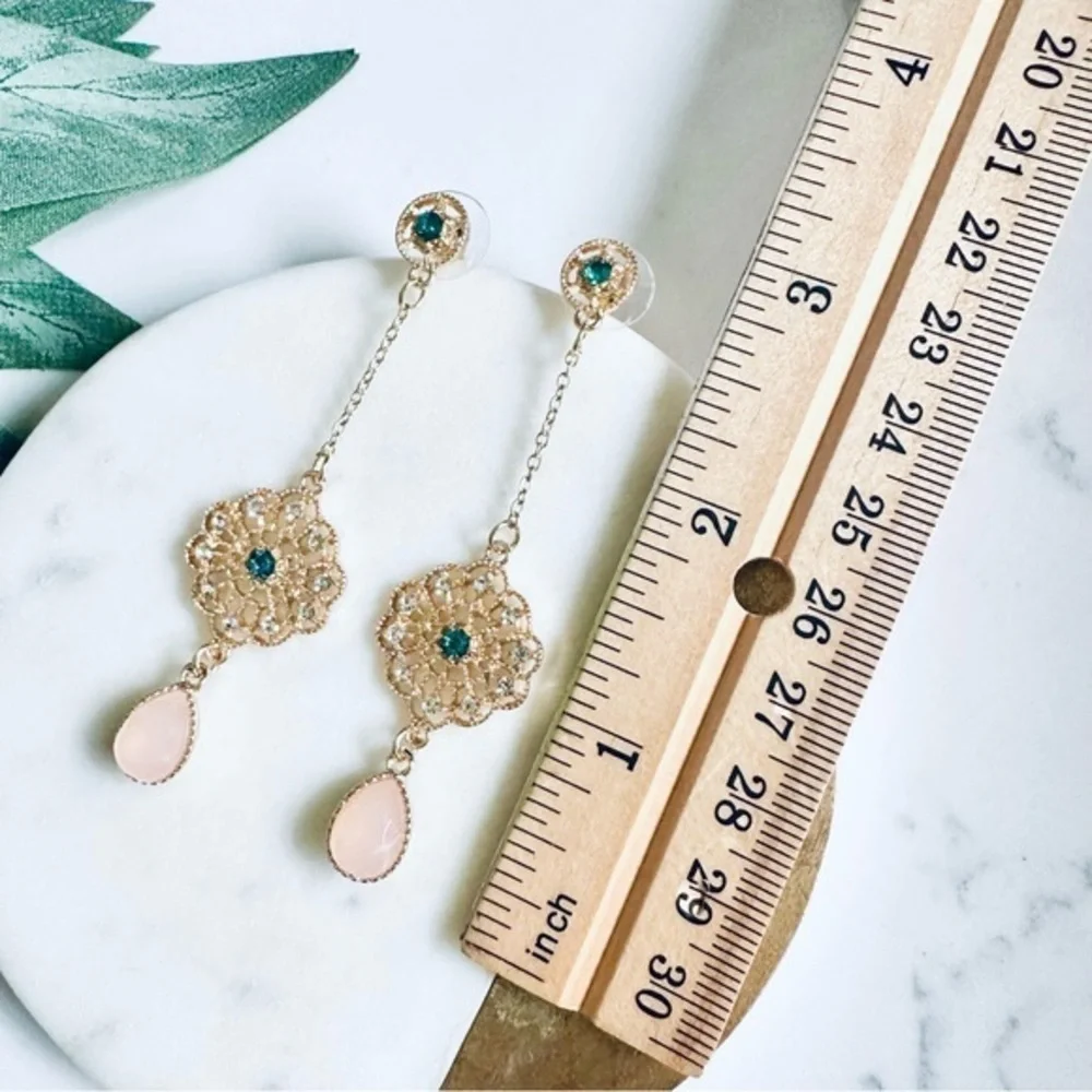 2/$30🌵 Delicate Gold Tone Medallion Blush Peach Green Stone Dangle Earrings